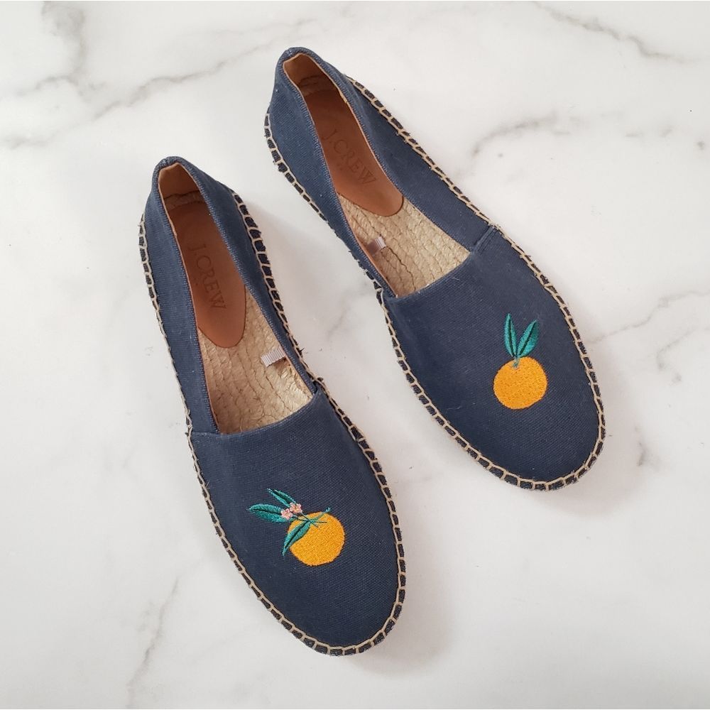 JCrew Embroidered Oranges espadrilles Flats Blue Size 8.5 AX845